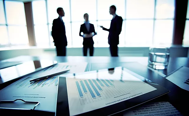 Técnico profesional trabajando